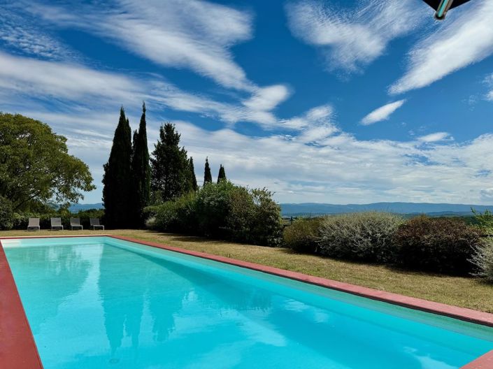 Image No.58-8 Bed Property for sale