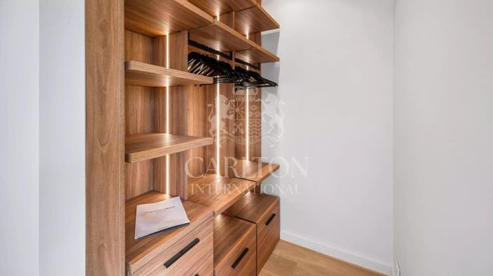 Image No.23-4 Bed House for sale