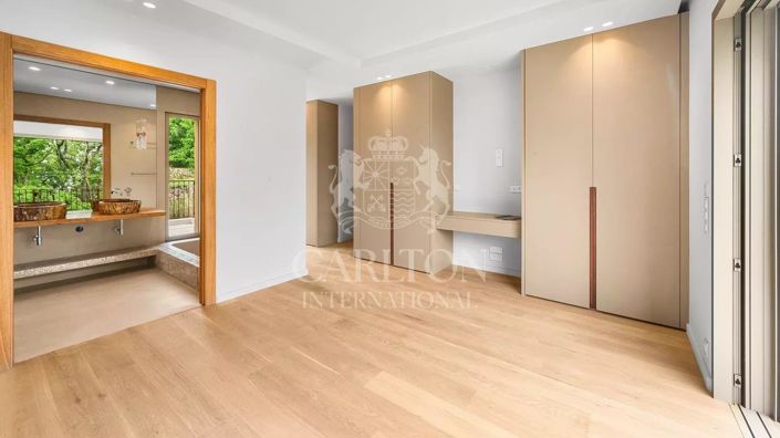 Image No.9-4 Bed House for sale