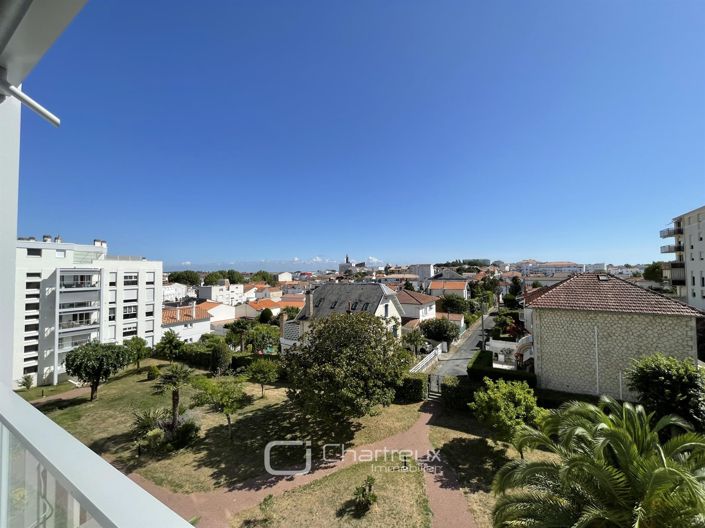 Image No.11-3 Bed Apartment for sale