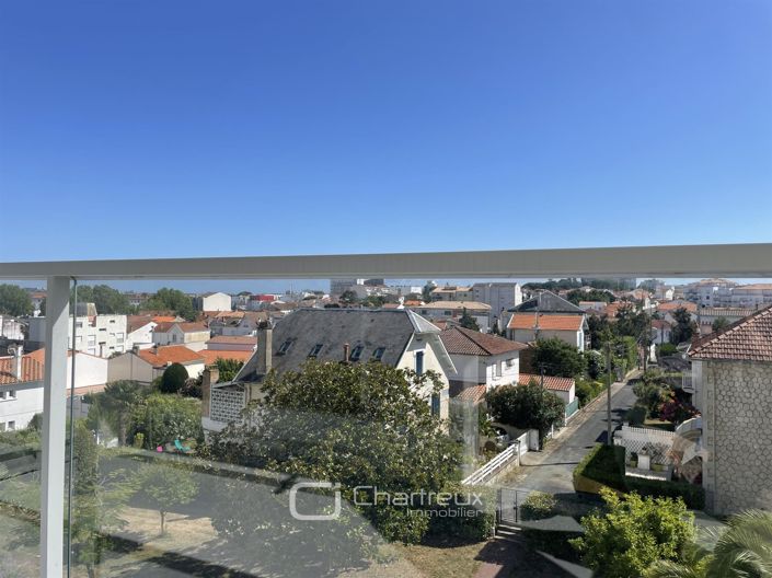 Image No.13-3 Bed Apartment for sale