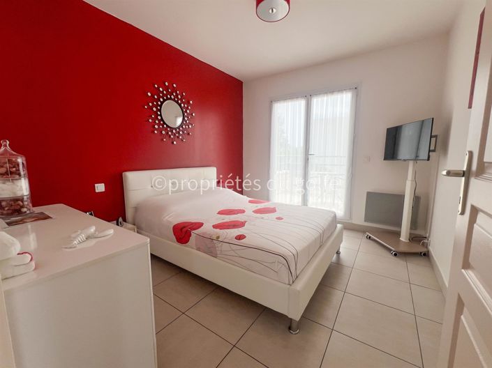 Image No.13-4 Bed House for sale