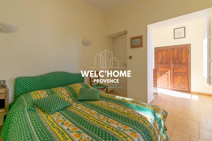 Image No.10-5 Bed House for sale