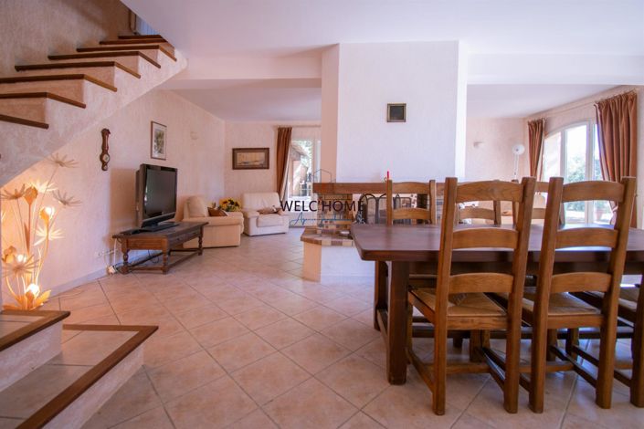 Image No.13-5 Bed House for sale