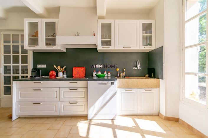 Image No.4-5 Bed House for sale