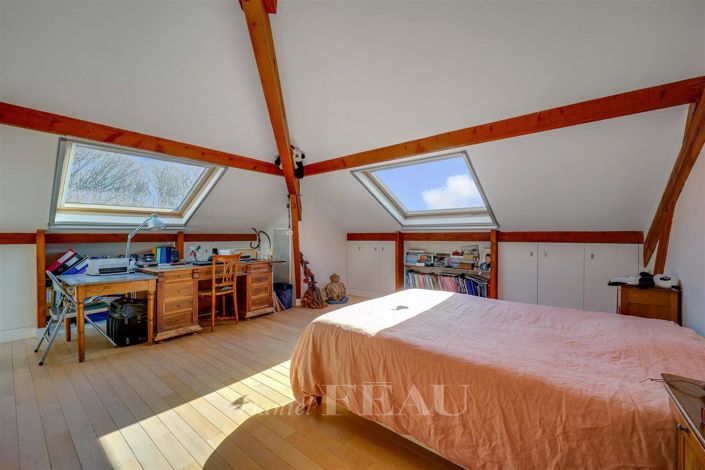 Image No.11-6 Bed Apartment for sale