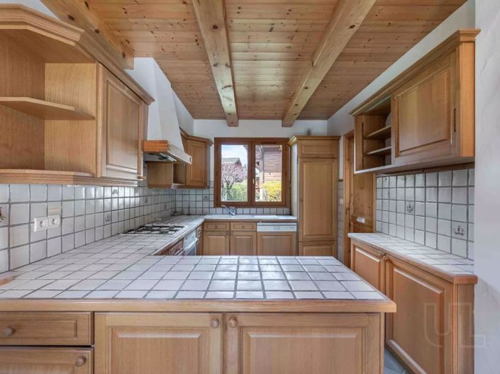 Image No.4-5 Bed House for sale