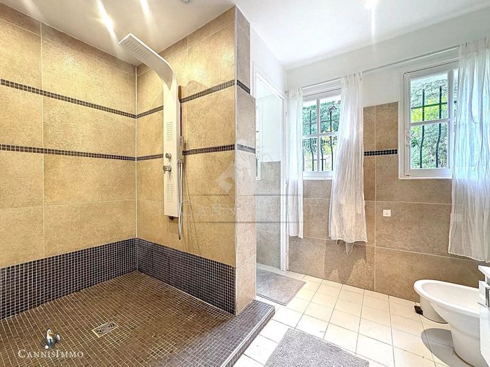 Image No.9-Maison de 4 chambres à vendre à Mandelieu-la-Napoule