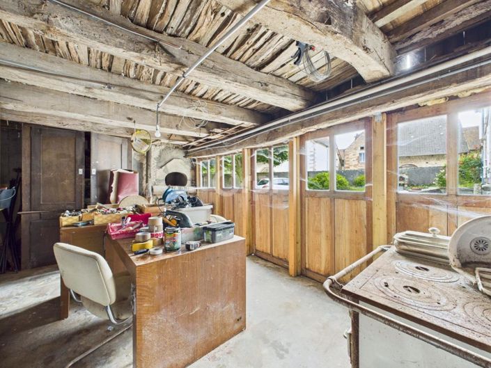 Image No.16-8 Bed House for sale