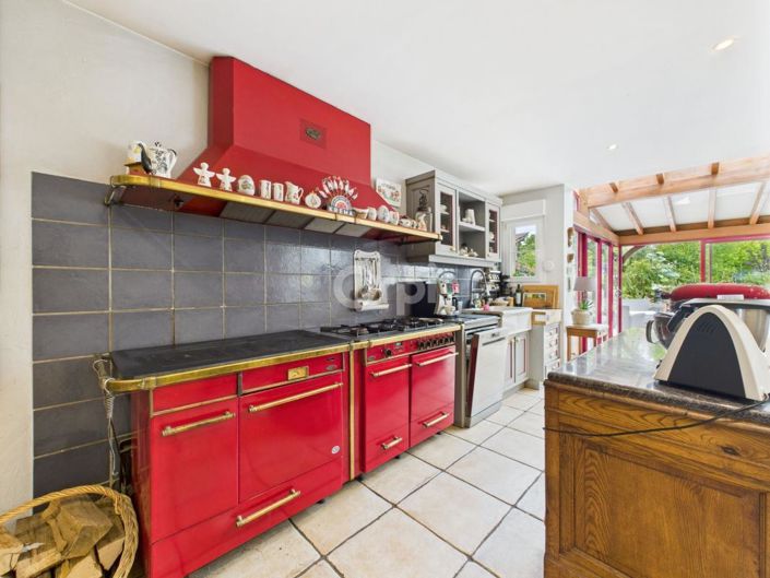 Image No.4-8 Bed House for sale