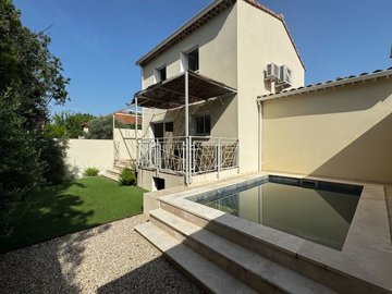 1 - Carpentras, Propriété