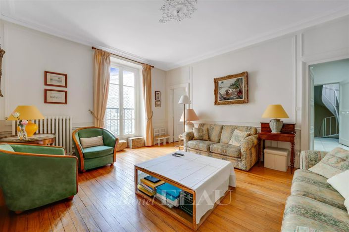 Image No.1-Maison de 4 chambres à vendre à Versailles