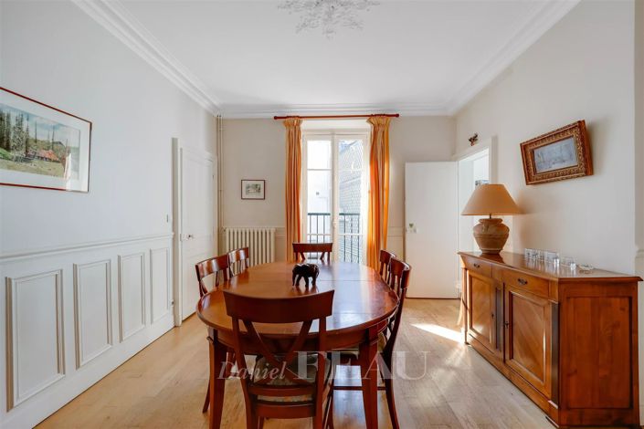 Image No.3-4 Bed House for sale