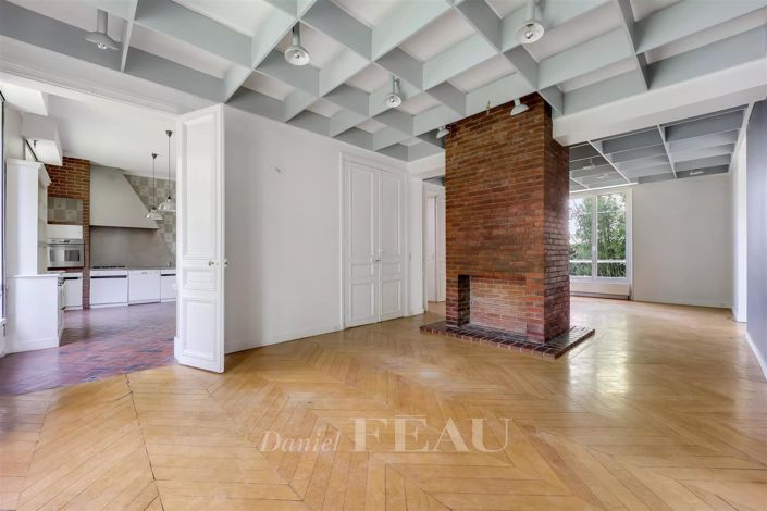 Image No.6-7 Bed House for sale