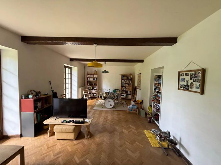 Image No.2-4 Bed House for sale