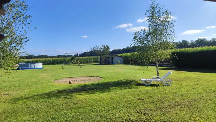 Image No.2-5 Bed House for sale