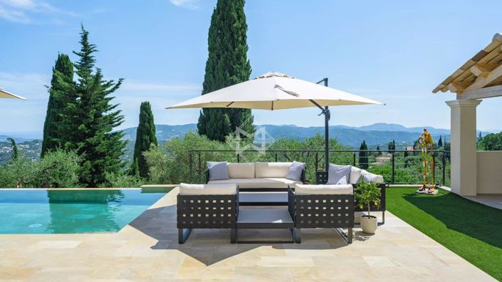 Image No.1-4 Bed House for sale