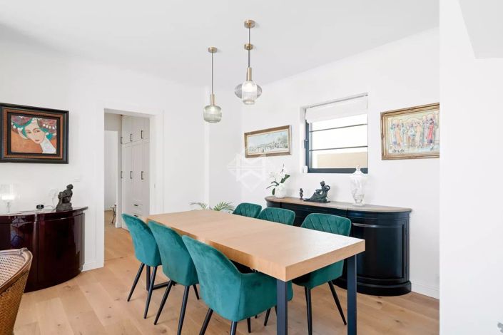 Image No.10-4 Bed House for sale