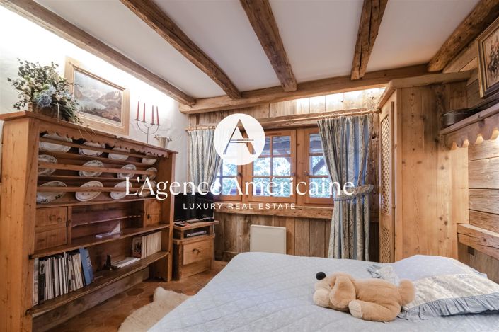 Image No.12-4 Bed House for sale