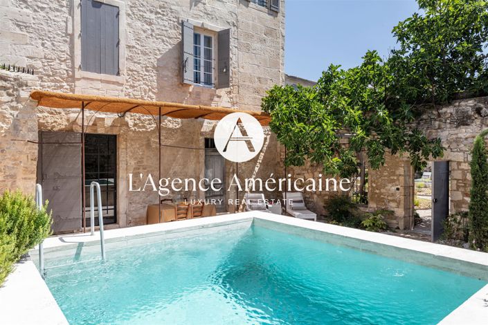 Image No.5-11 Bed Property for sale