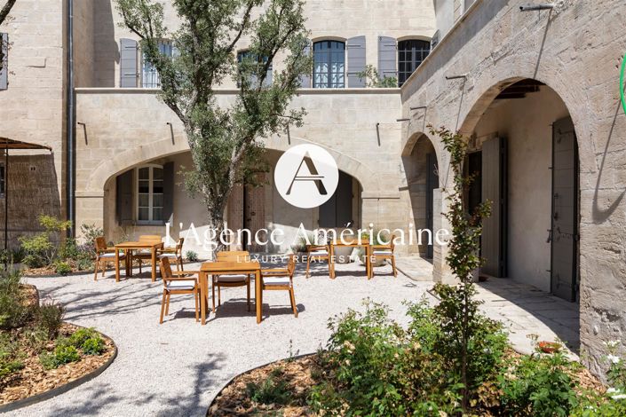 Image No.6-11 Bed Property for sale