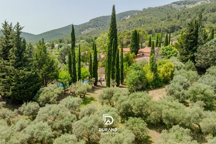 Image No.1-5 Bed House for sale