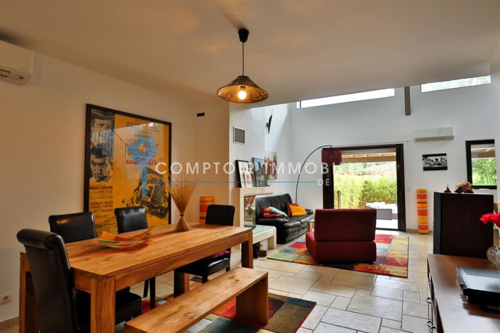 Image No.12-3 Bed House for sale