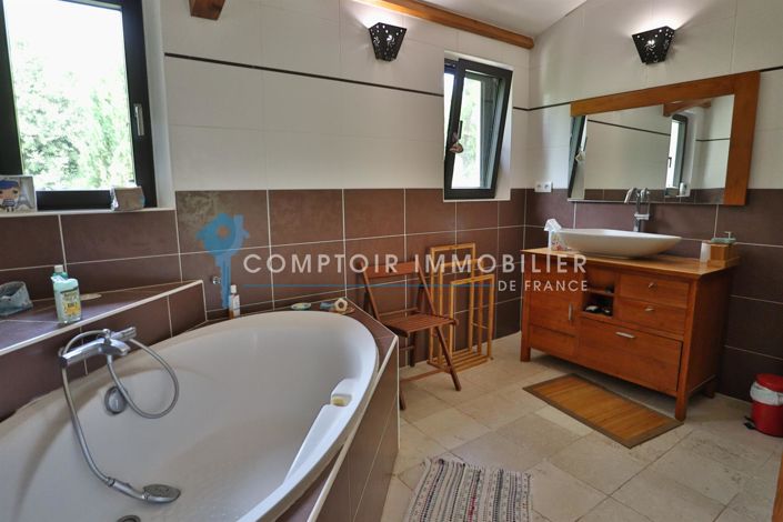 Image No.25-3 Bed House for sale