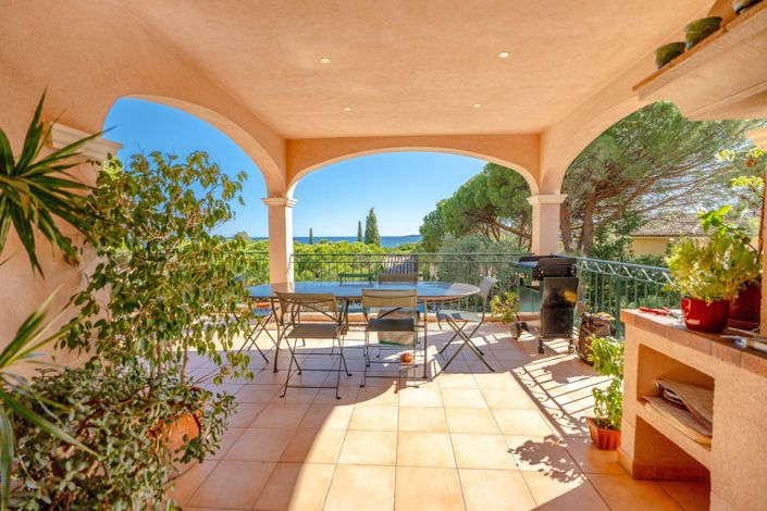 Image No.14-4 Bed House for sale