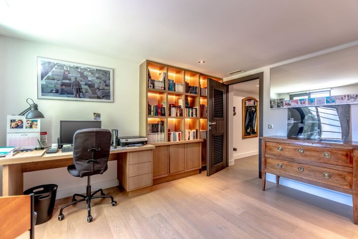 Image No.11-4 Bed House for sale