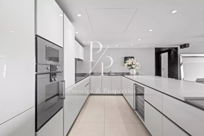 Image No.4-3 Bed Apartment for sale