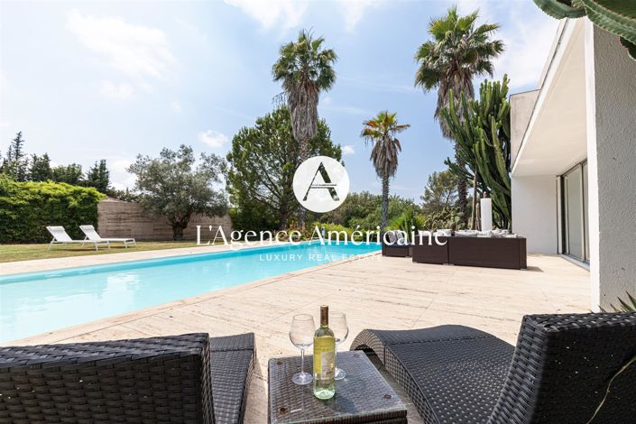 Image No.4-5 Bed Property for sale