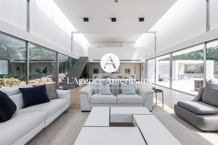 Image No.5-5 Bed Property for sale