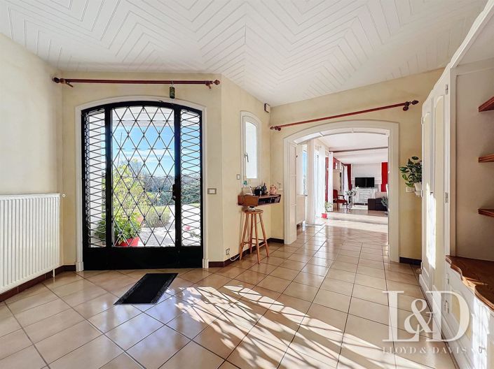 Image No.11-4 Bed House for sale