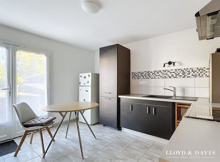 Image No.13-4 Bed House for sale