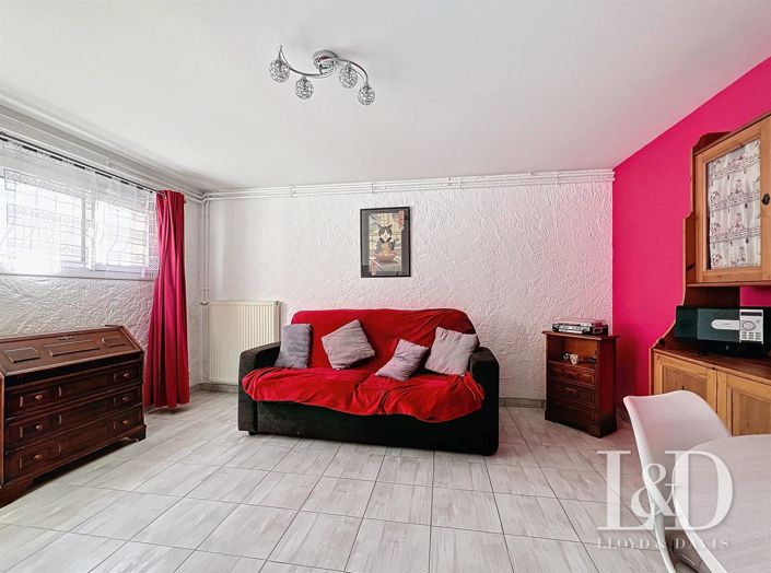 Image No.14-4 Bed House for sale