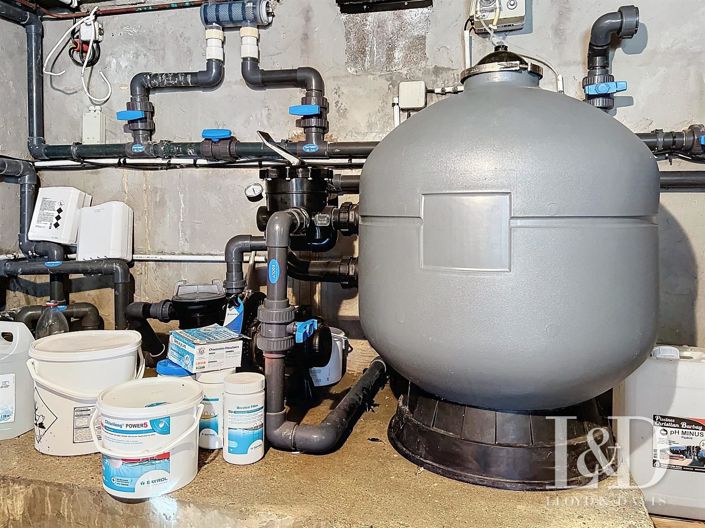 Image No.16-4 Bed House for sale