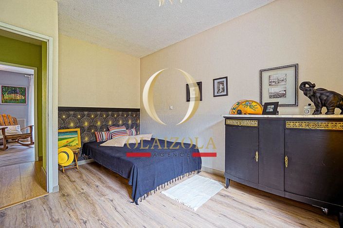 Image No.10-4 Bed House for sale