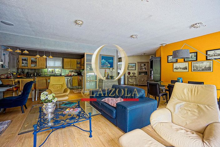 Image No.4-4 Bed House for sale