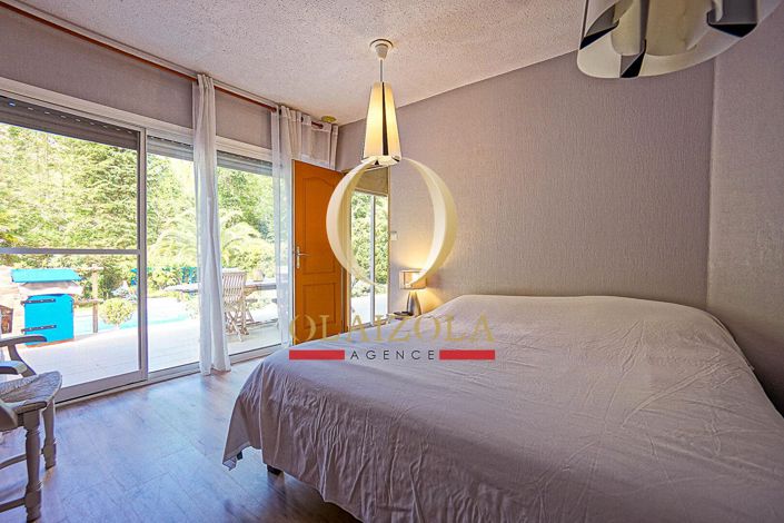 Image No.7-4 Bed House for sale