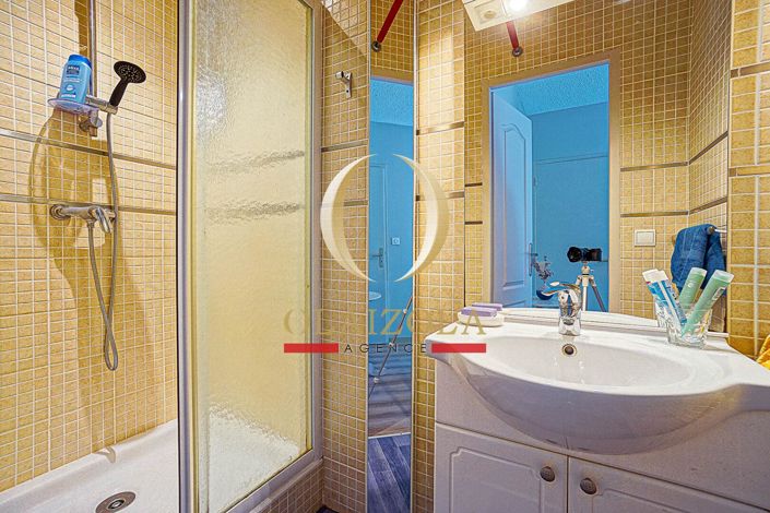 Image No.9-4 Bed House for sale