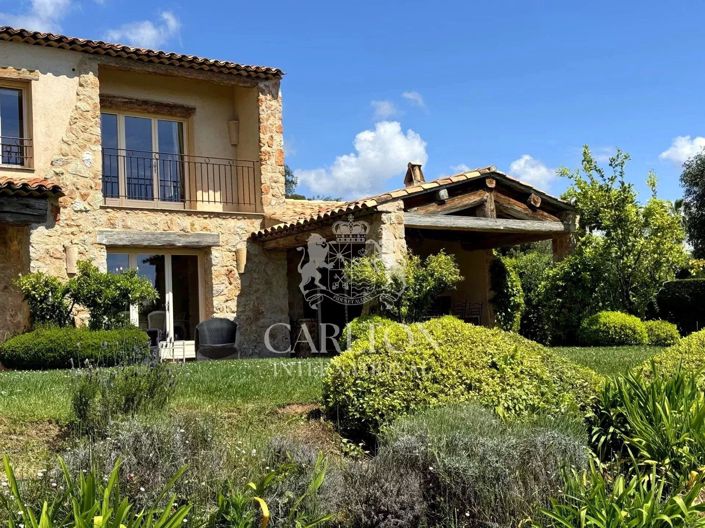 Image No.8-5 Bed House for sale