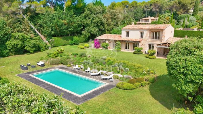 Image No.9-5 Bed House for sale