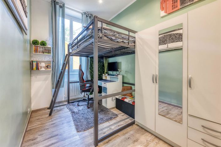 Image No.15-3 Bed House for sale