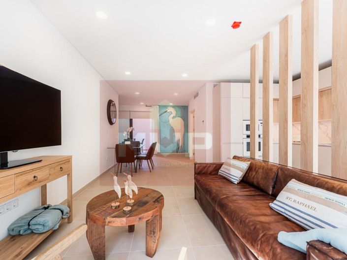 Image No.50-2 Bed Apartment for sale