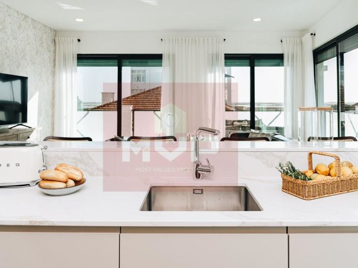 Image No.50-2 Bed Apartment for sale