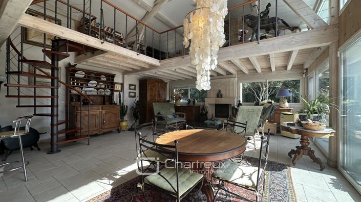 Image No.5-5 Bed House for sale