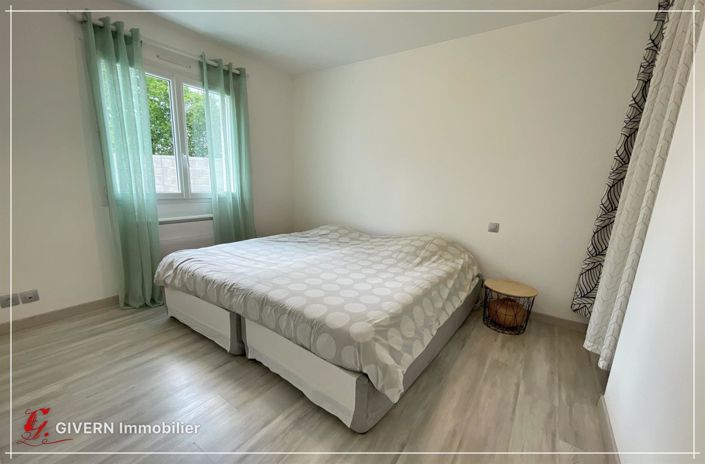 Image No.9-3 Bed House for sale