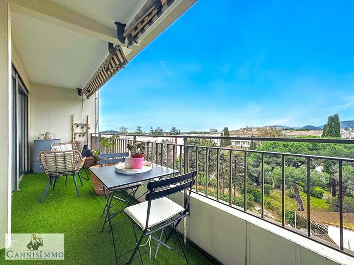 Image No.1-3 Bed Apartment for sale