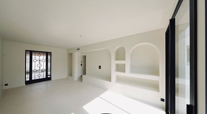 Image No.10-4 Bed House for sale